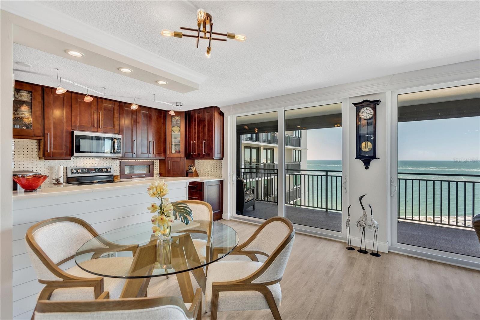 Image 33 of 69 For 4822 Ocean Boulevard 8d