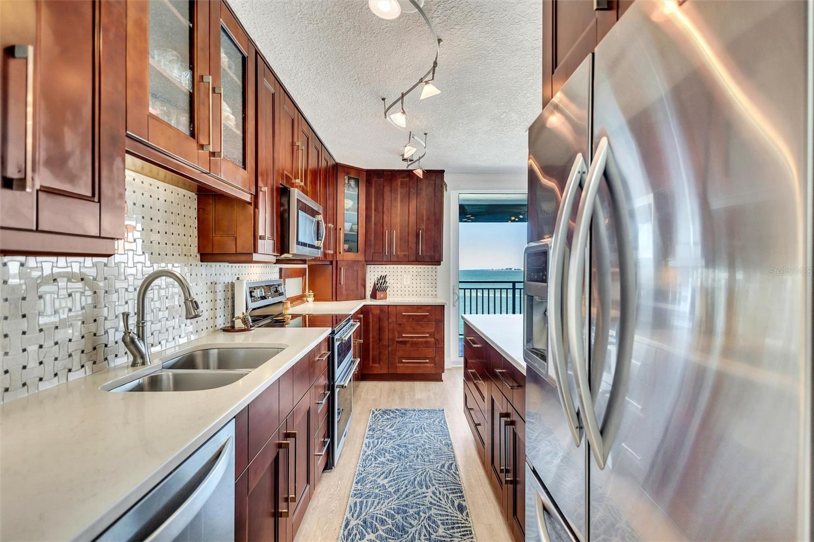 Image 38 of 69 For 4822 Ocean Boulevard 8d