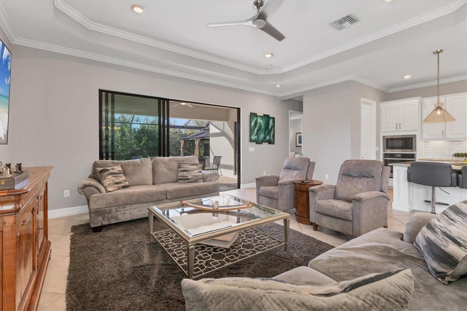 Image 11 of 75 For 6070 Brandon Run