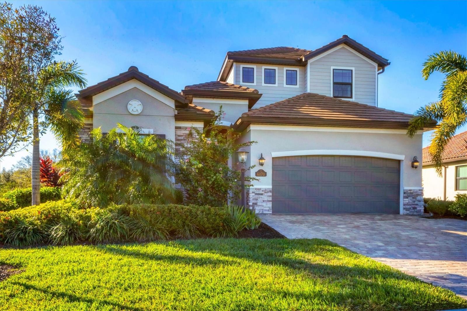 Image 5 of 75 For 6070 Brandon Run