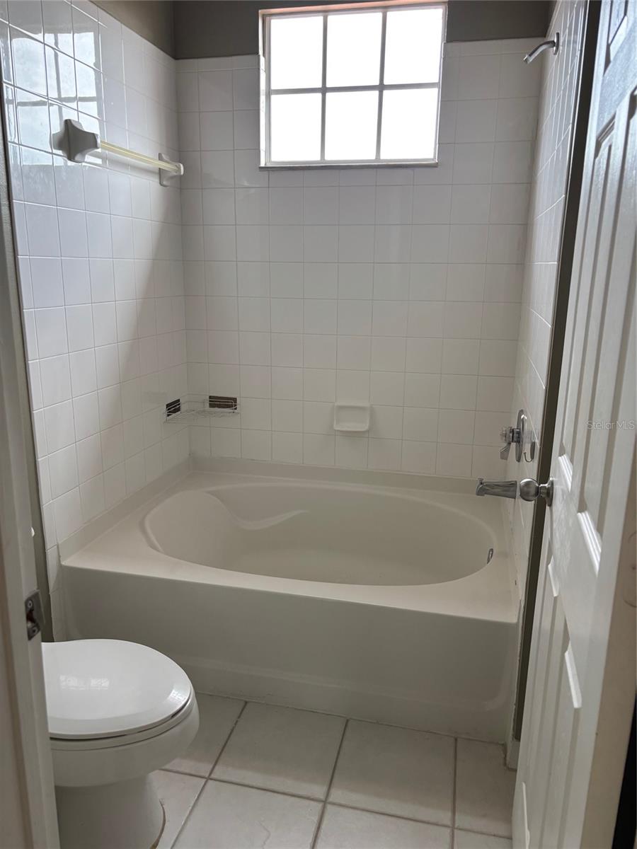 Image 11 of 21 For 5691 Bentgrass Drive 15-209