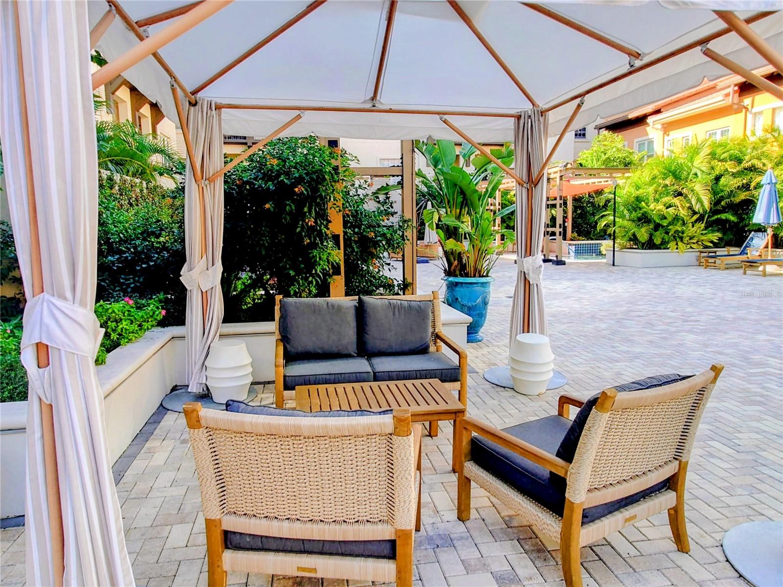 Image 17 of 41 For 200 4th Avenue S 130