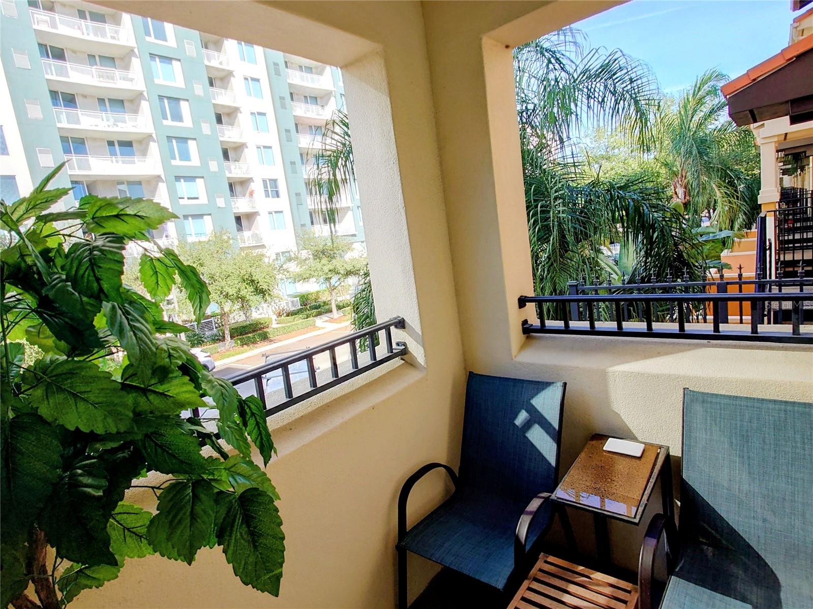 Image 28 of 41 For 200 4th Avenue S 130