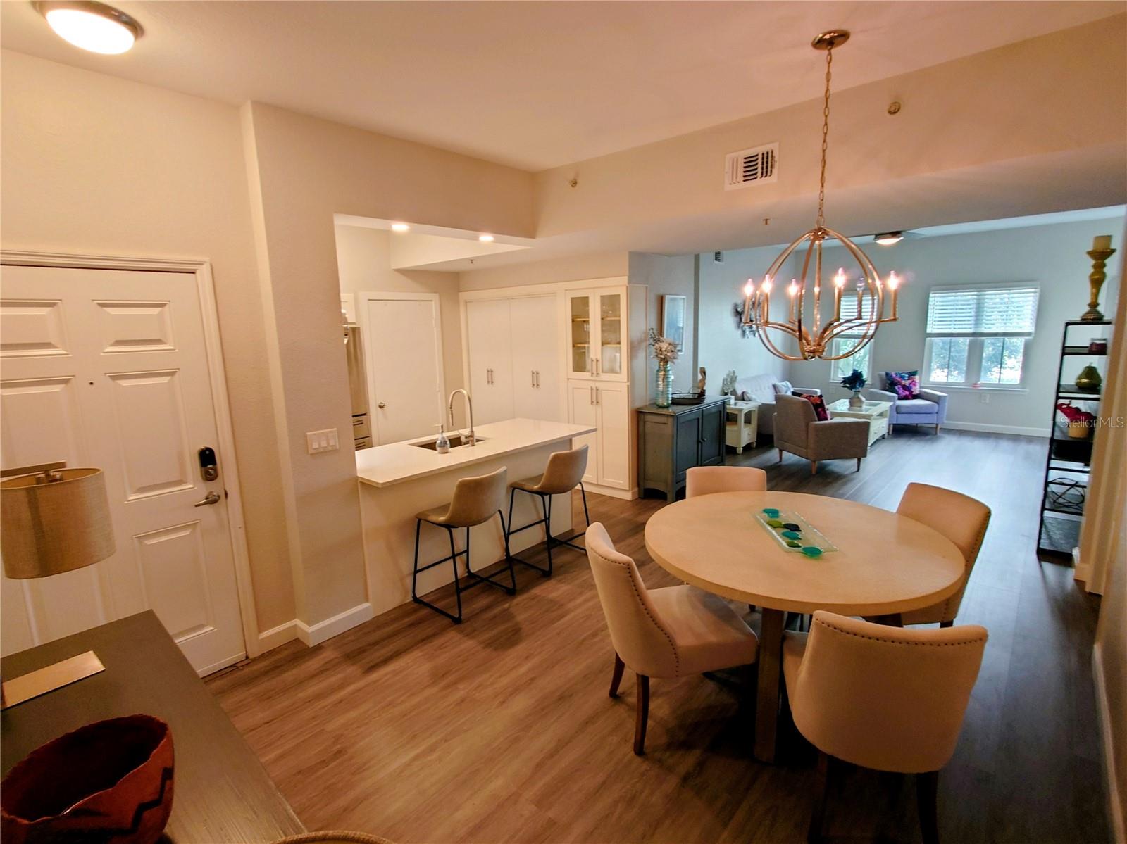 Image 30 of 41 For 200 4th Avenue S 130