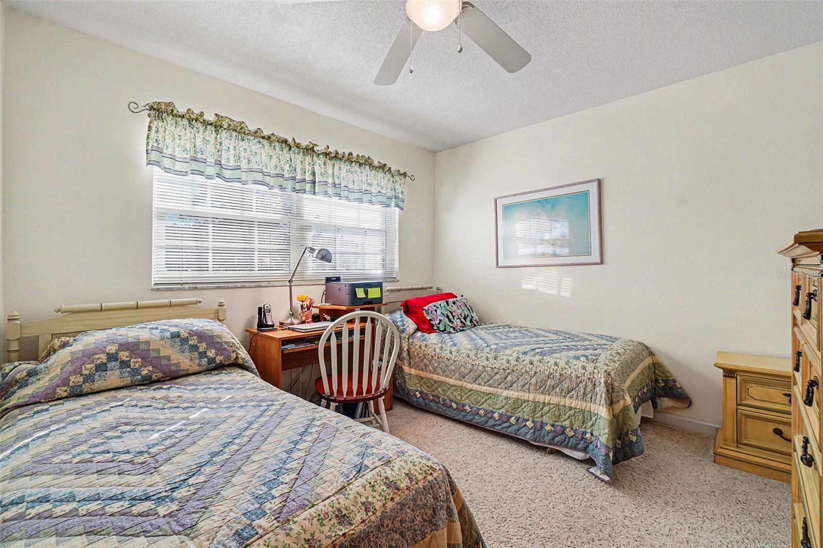 Image 22 of 37 For 4158 Tamiami Trail L4