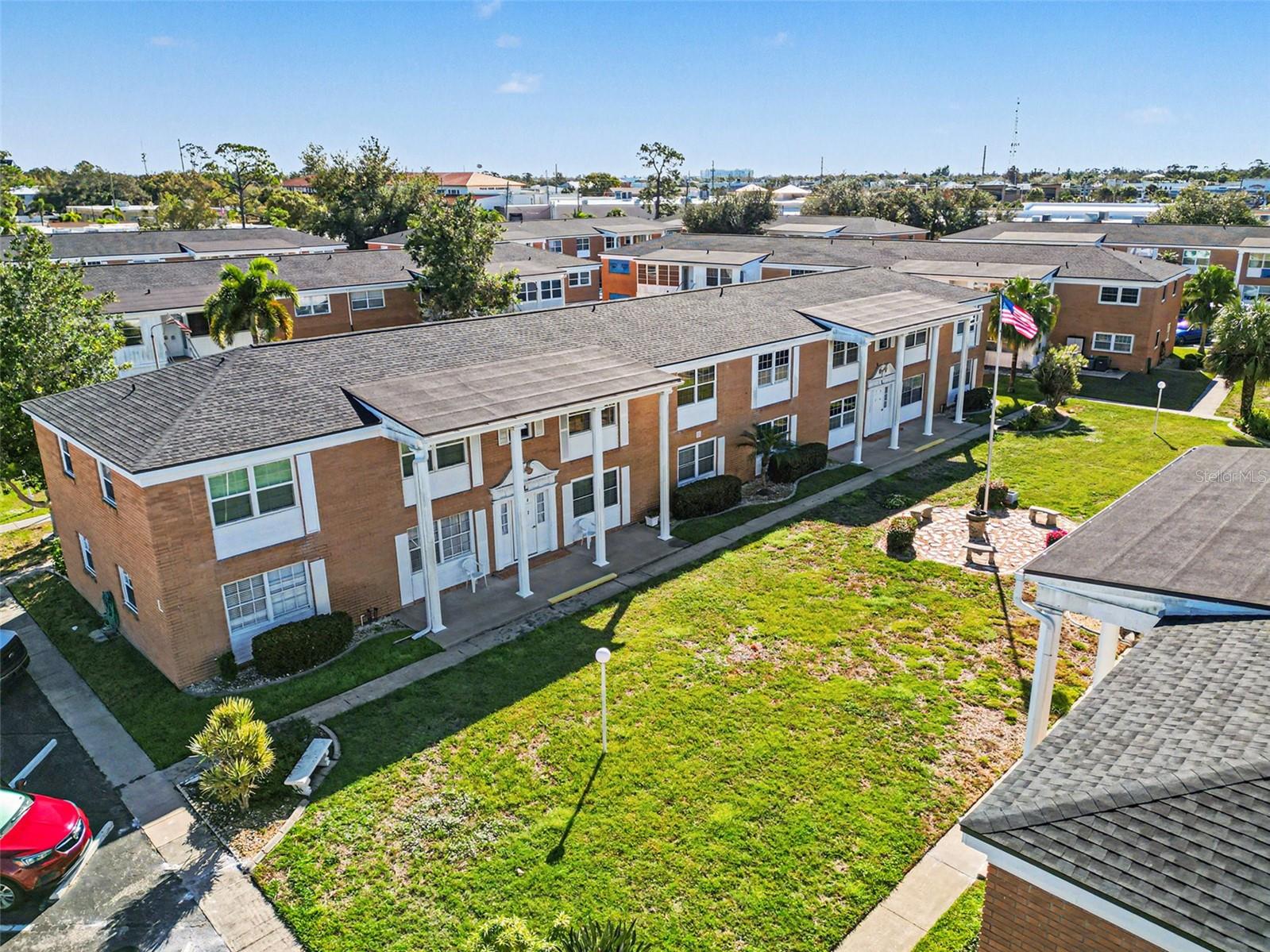 Image 26 of 37 For 4158 Tamiami Trail L4