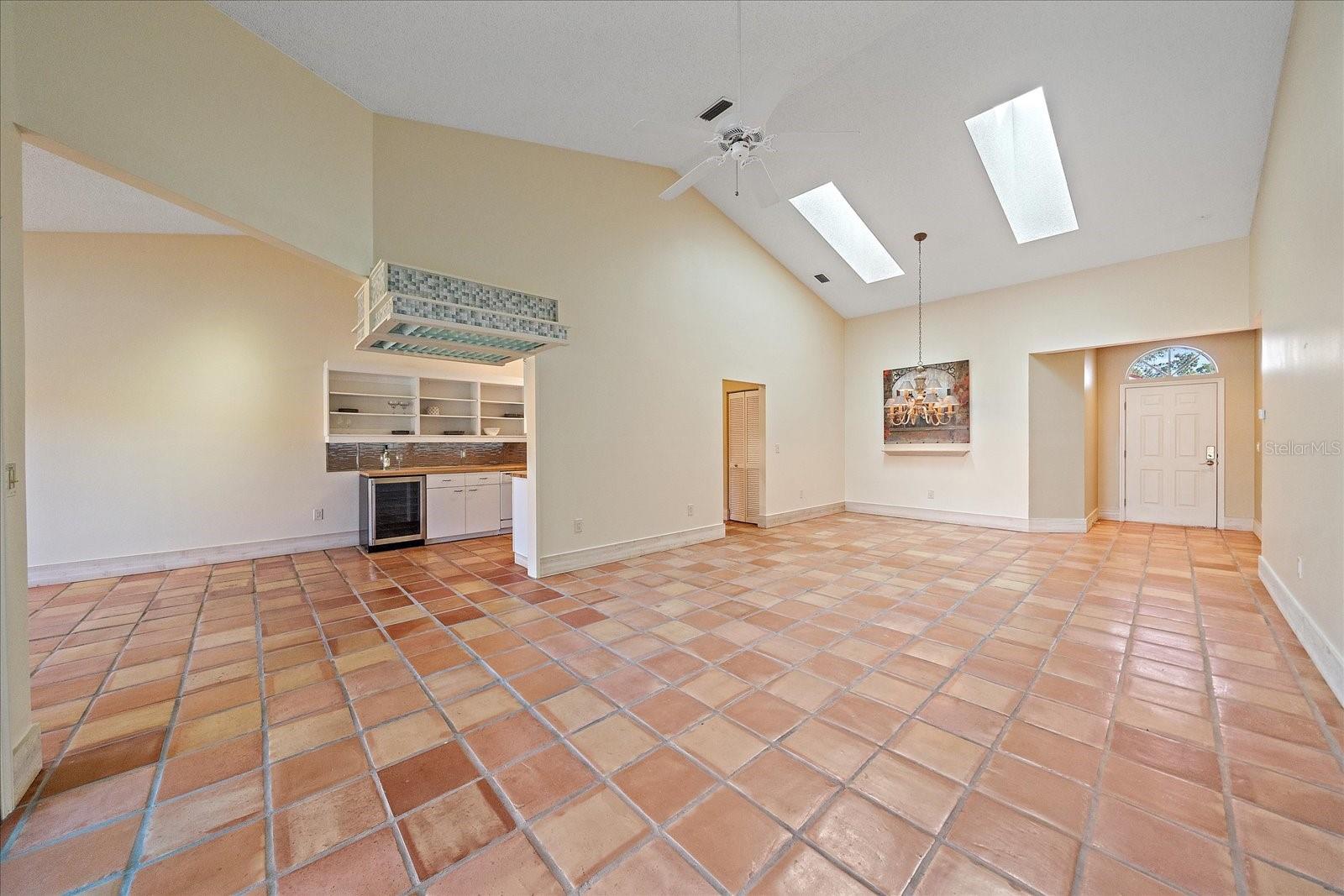 Image 11 of 46 For 3191 Lake Park Lane 2