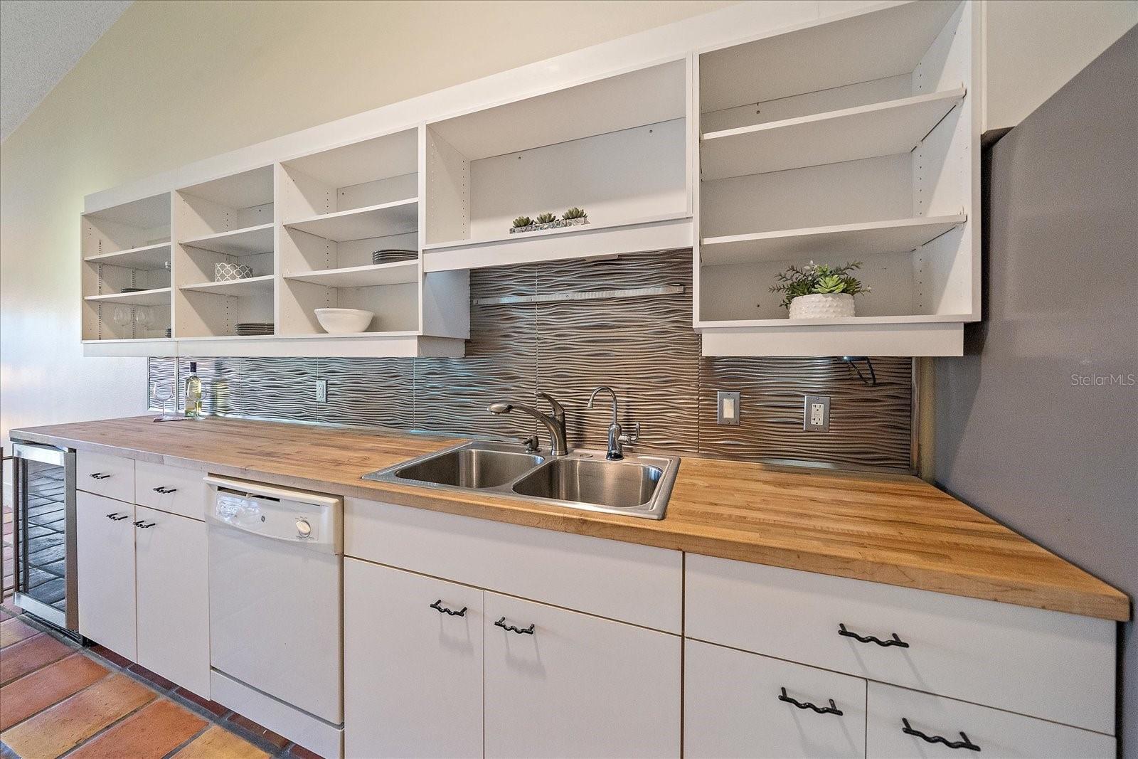 Image 15 of 46 For 3191 Lake Park Lane 2