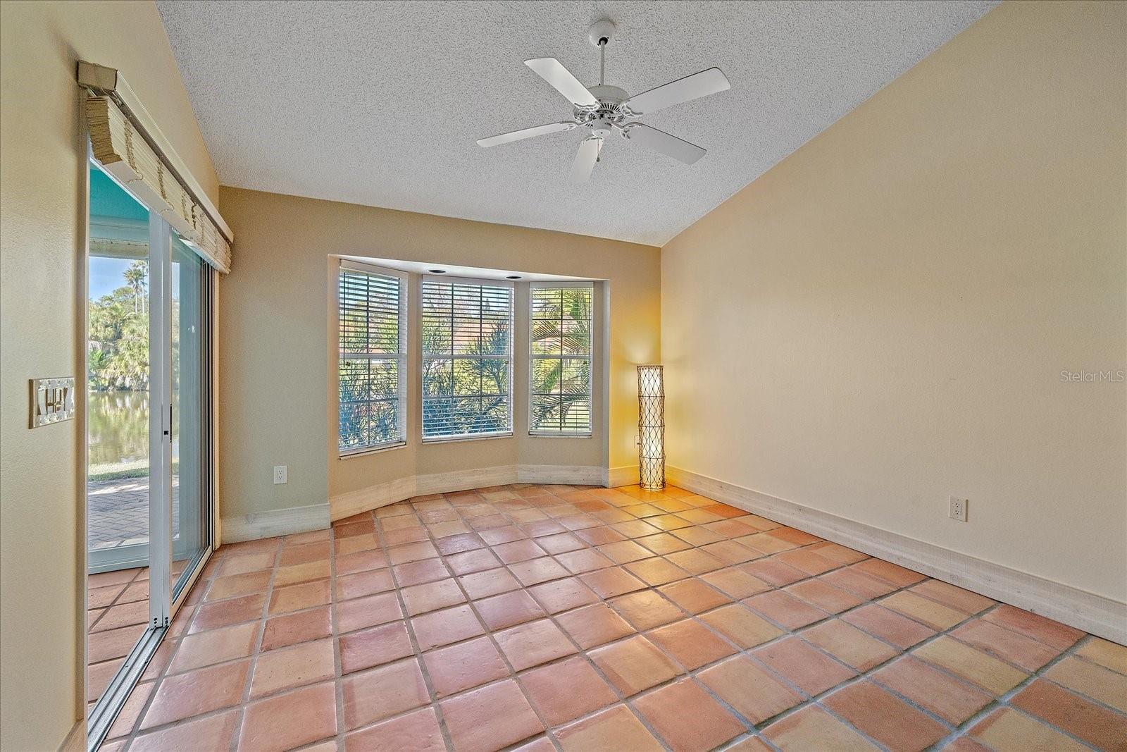 Image 22 of 46 For 3191 Lake Park Lane 2