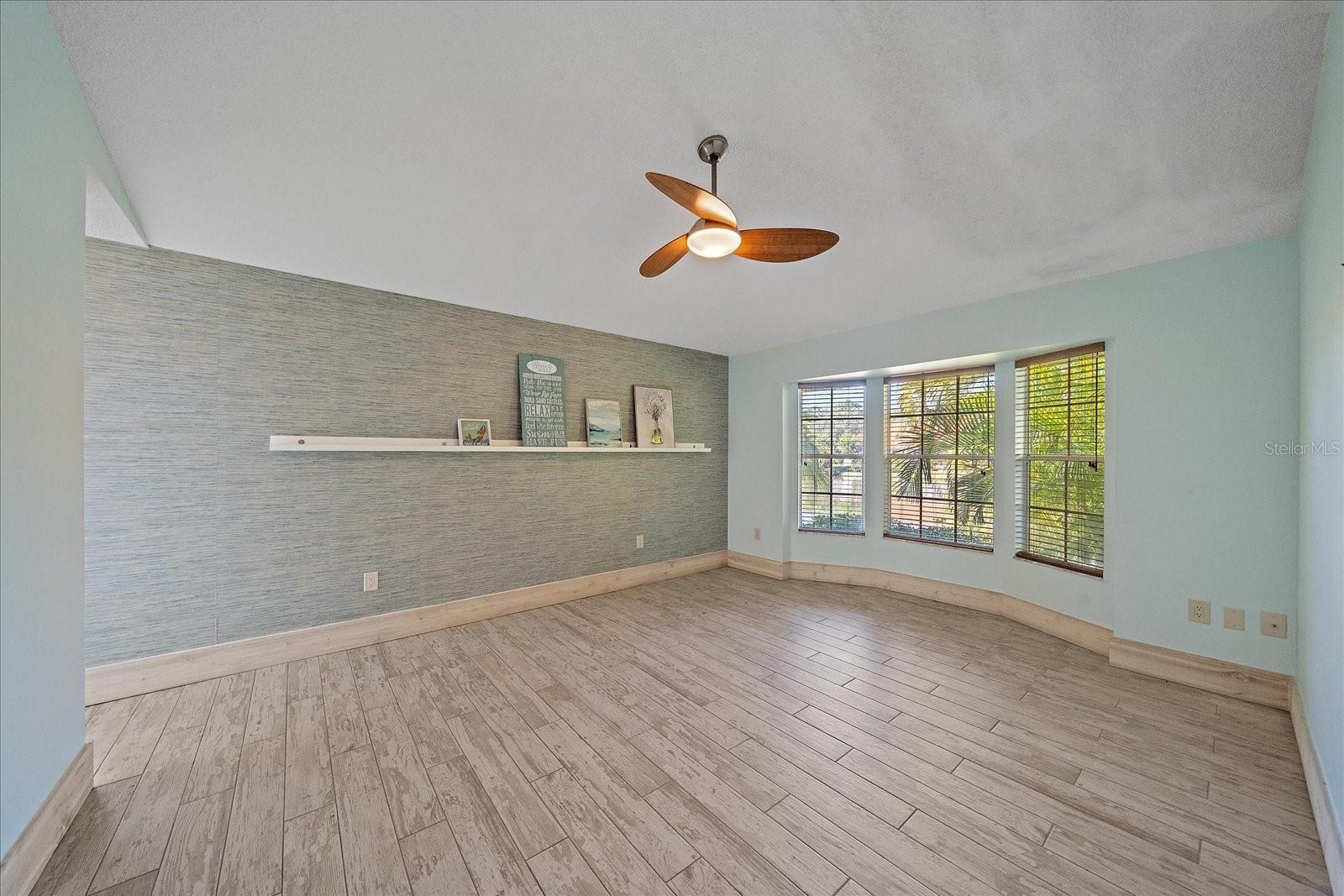 Image 24 of 46 For 3191 Lake Park Lane 2