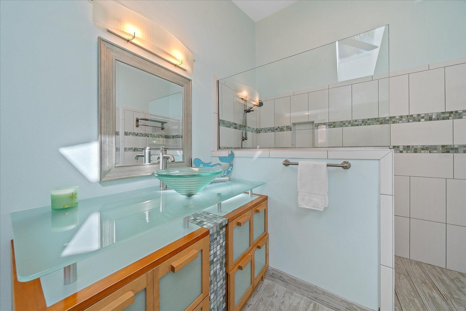 Image 29 of 46 For 3191 Lake Park Lane 2