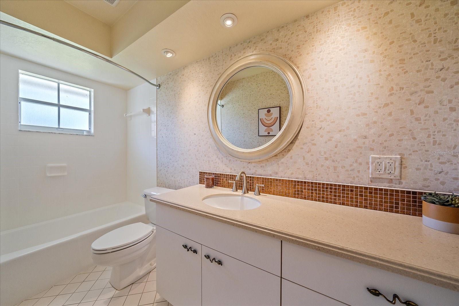 Image 35 of 46 For 3191 Lake Park Lane 2