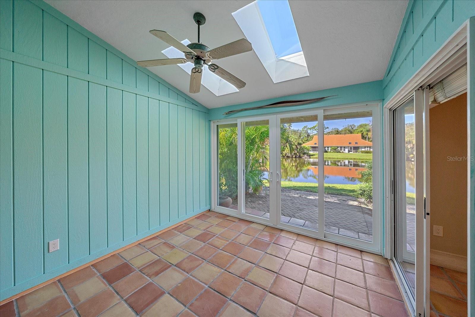 Image 37 of 46 For 3191 Lake Park Lane 2