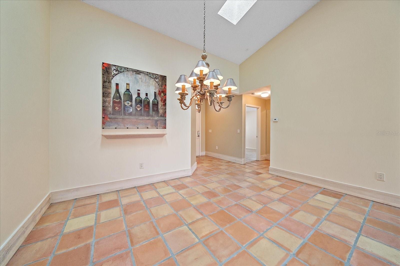 Image 6 of 46 For 3191 Lake Park Lane 2