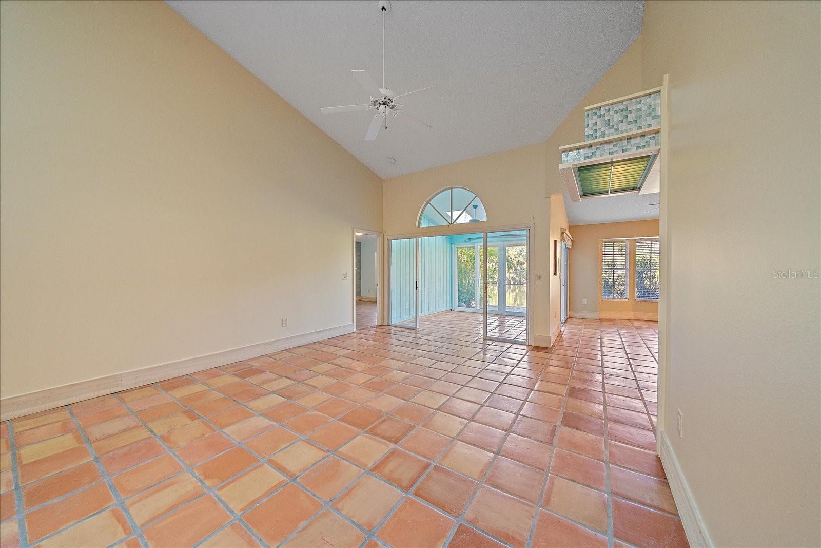 Image 8 of 46 For 3191 Lake Park Lane 2