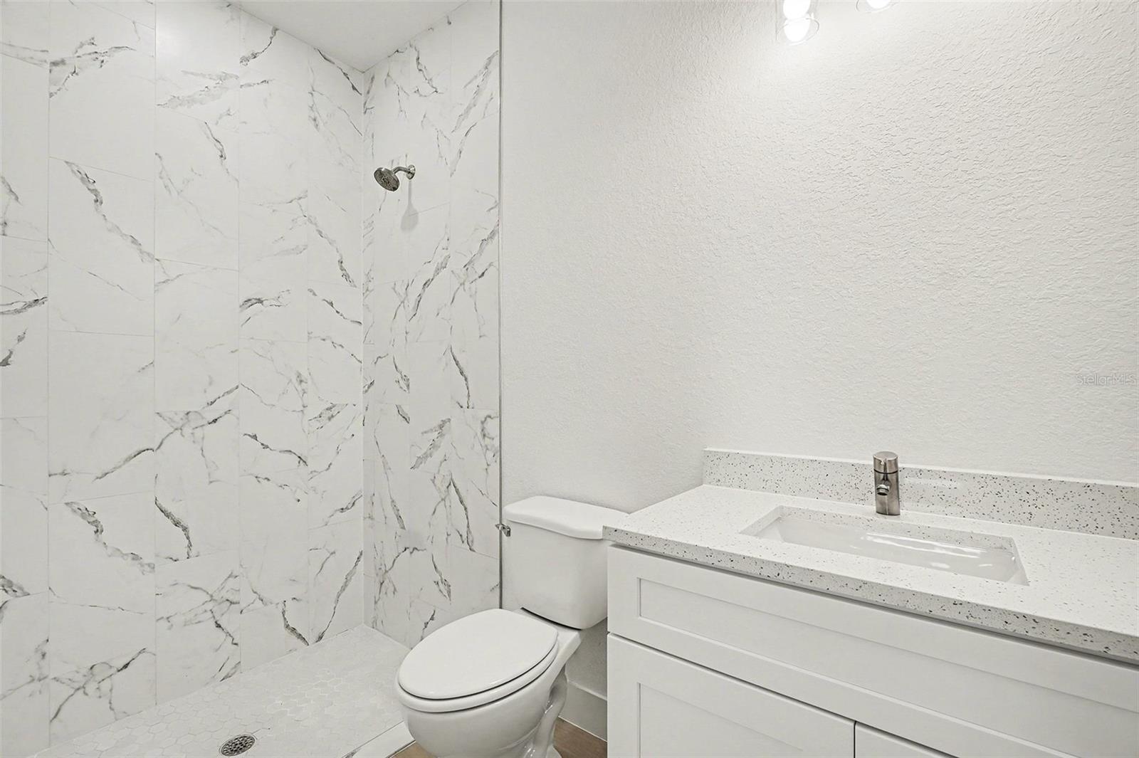 Image 20 of 40 For 225-227 Hightower Avenue S