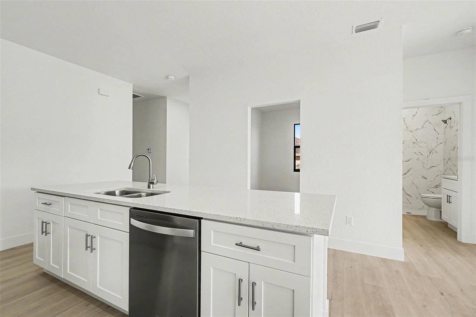 Image 28 of 40 For 225-227 Hightower Avenue S