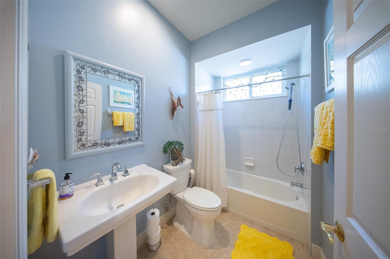 Image 24 of 39 For 570 Crane Prairie Way