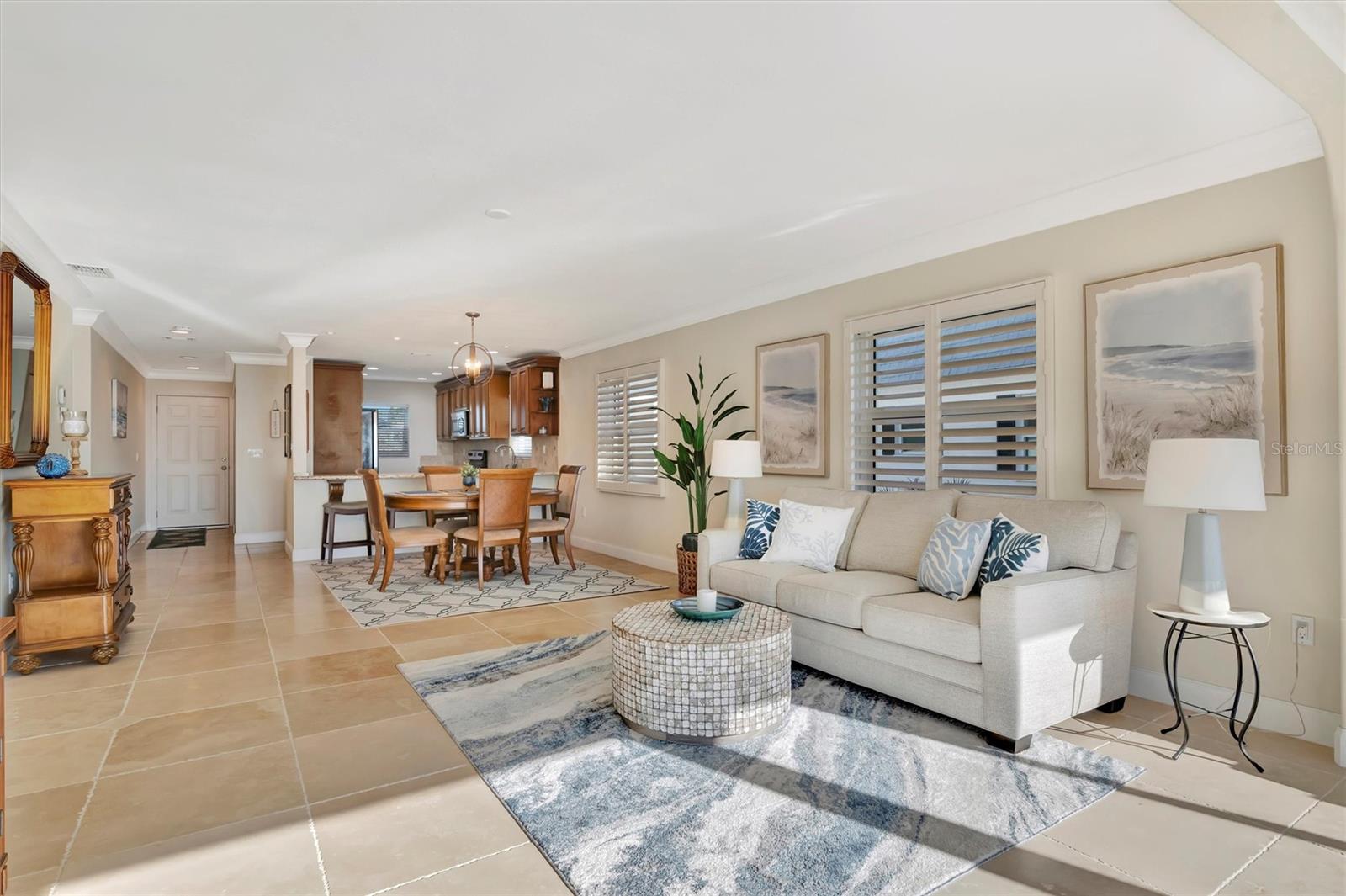 Image 11 of 68 For 4741 Independence Drive