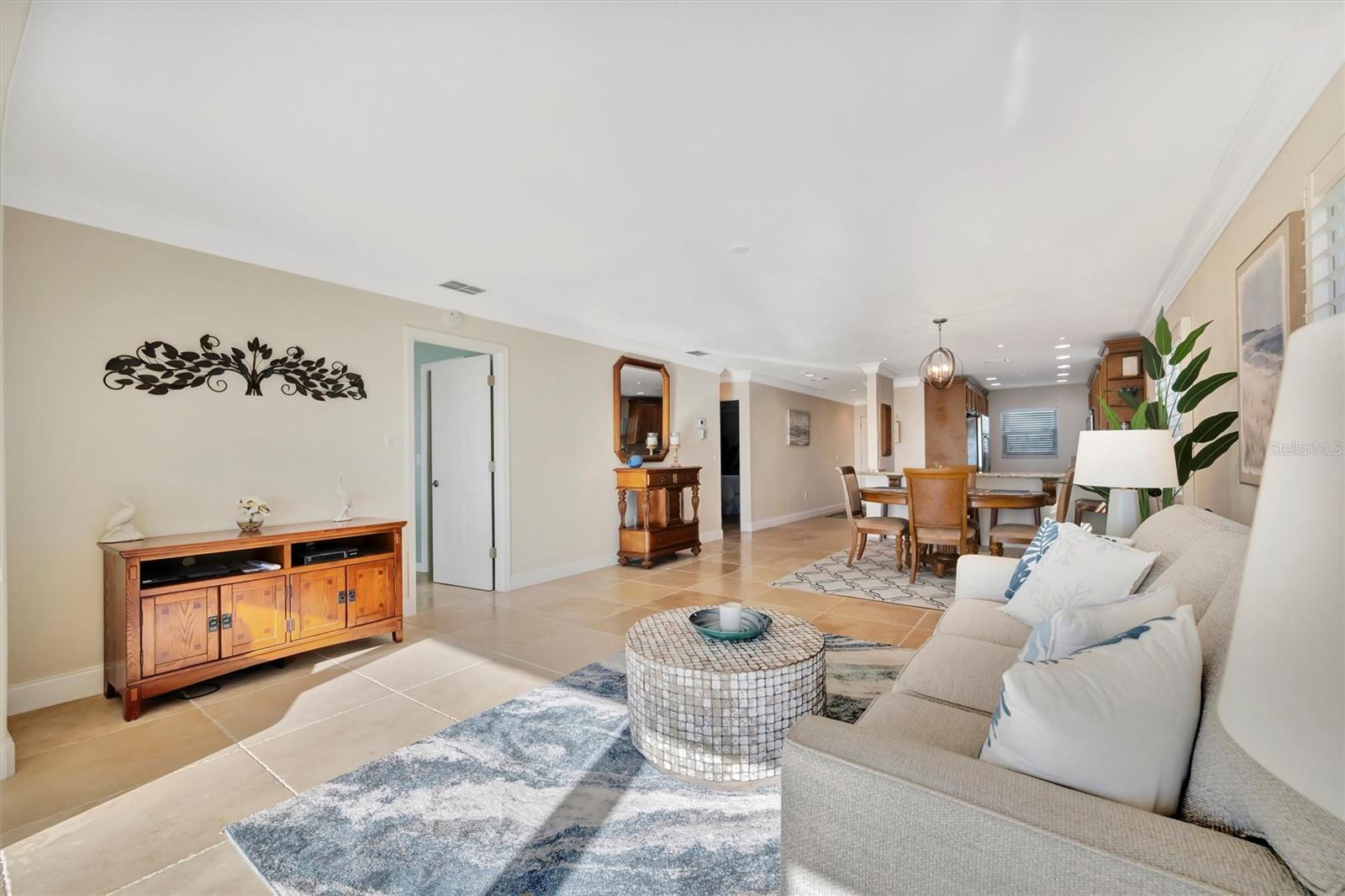 Image 13 of 68 For 4741 Independence Drive