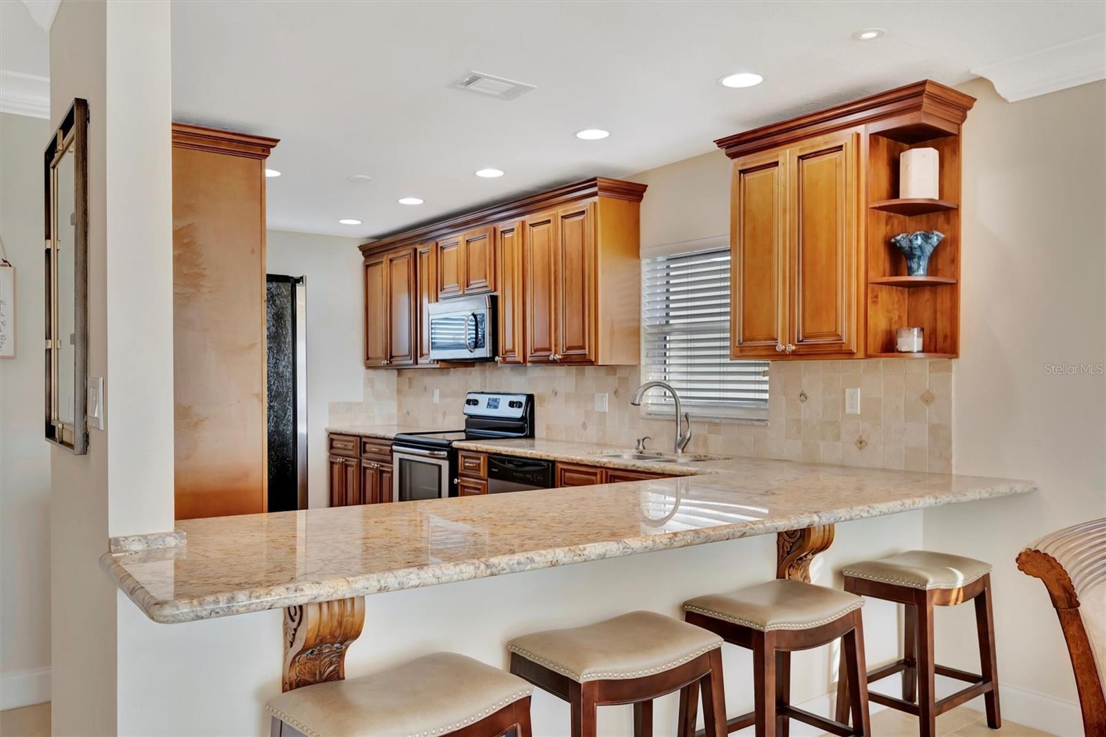 Image 17 of 68 For 4741 Independence Drive