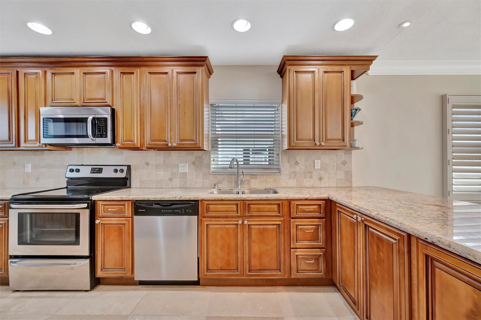 Image 19 of 68 For 4741 Independence Drive