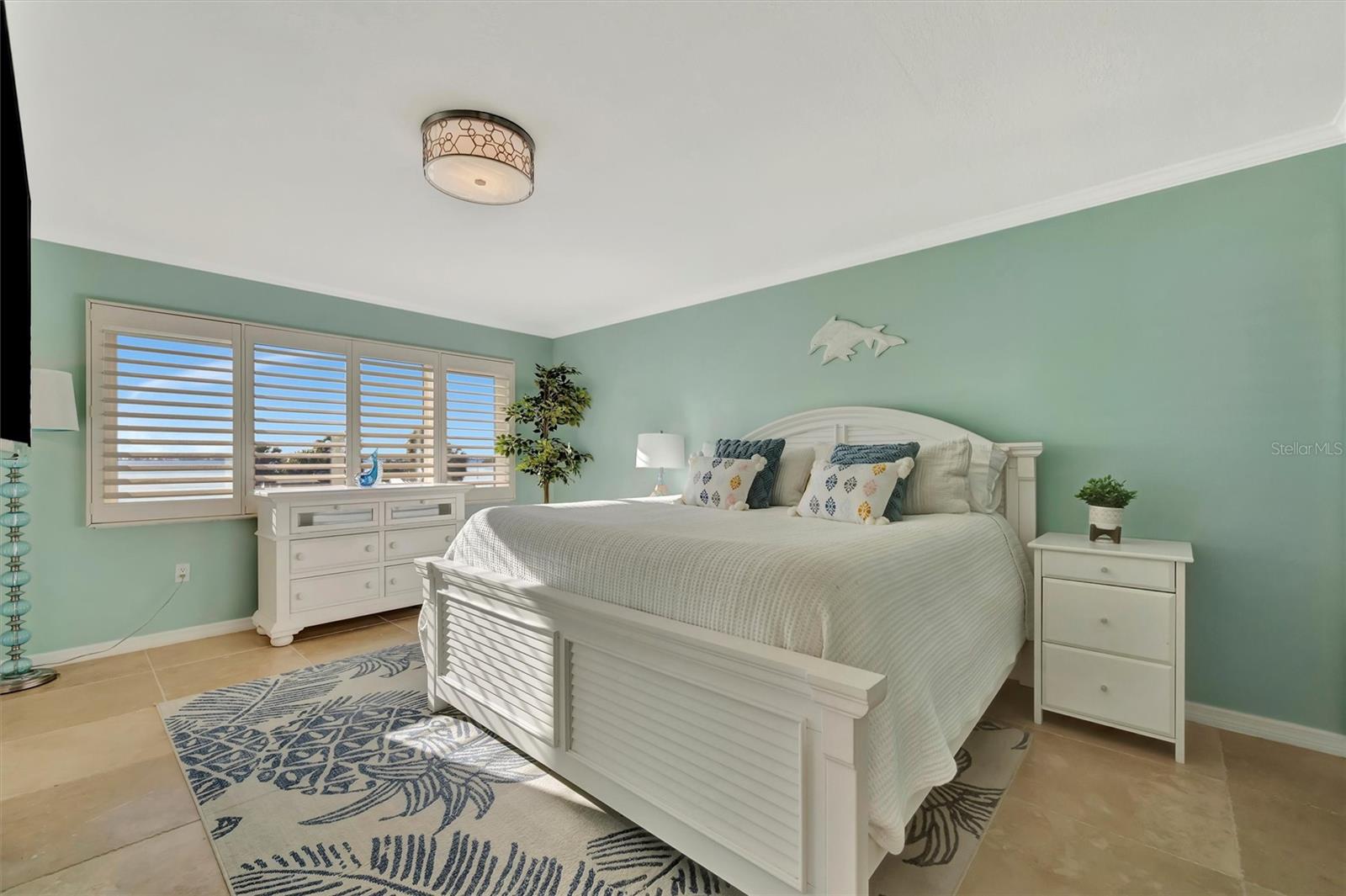 Image 22 of 68 For 4741 Independence Drive