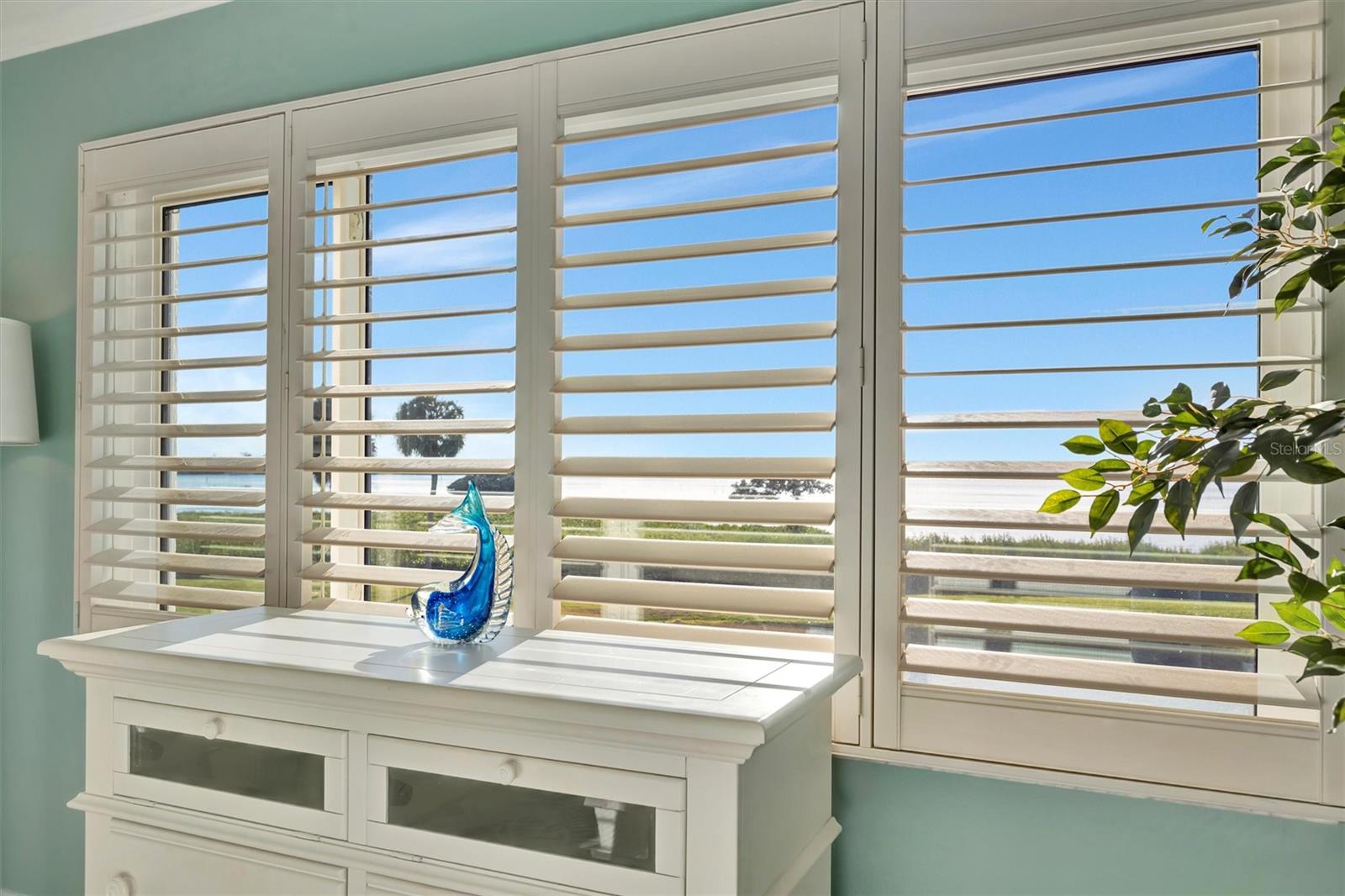 Image 25 of 68 For 4741 Independence Drive