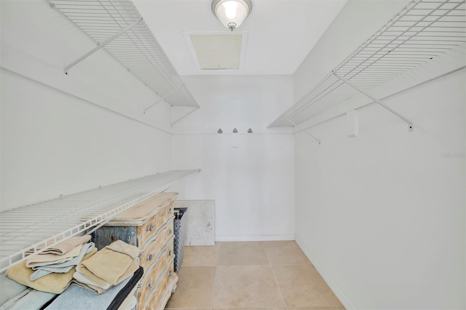 Image 28 of 68 For 4741 Independence Drive