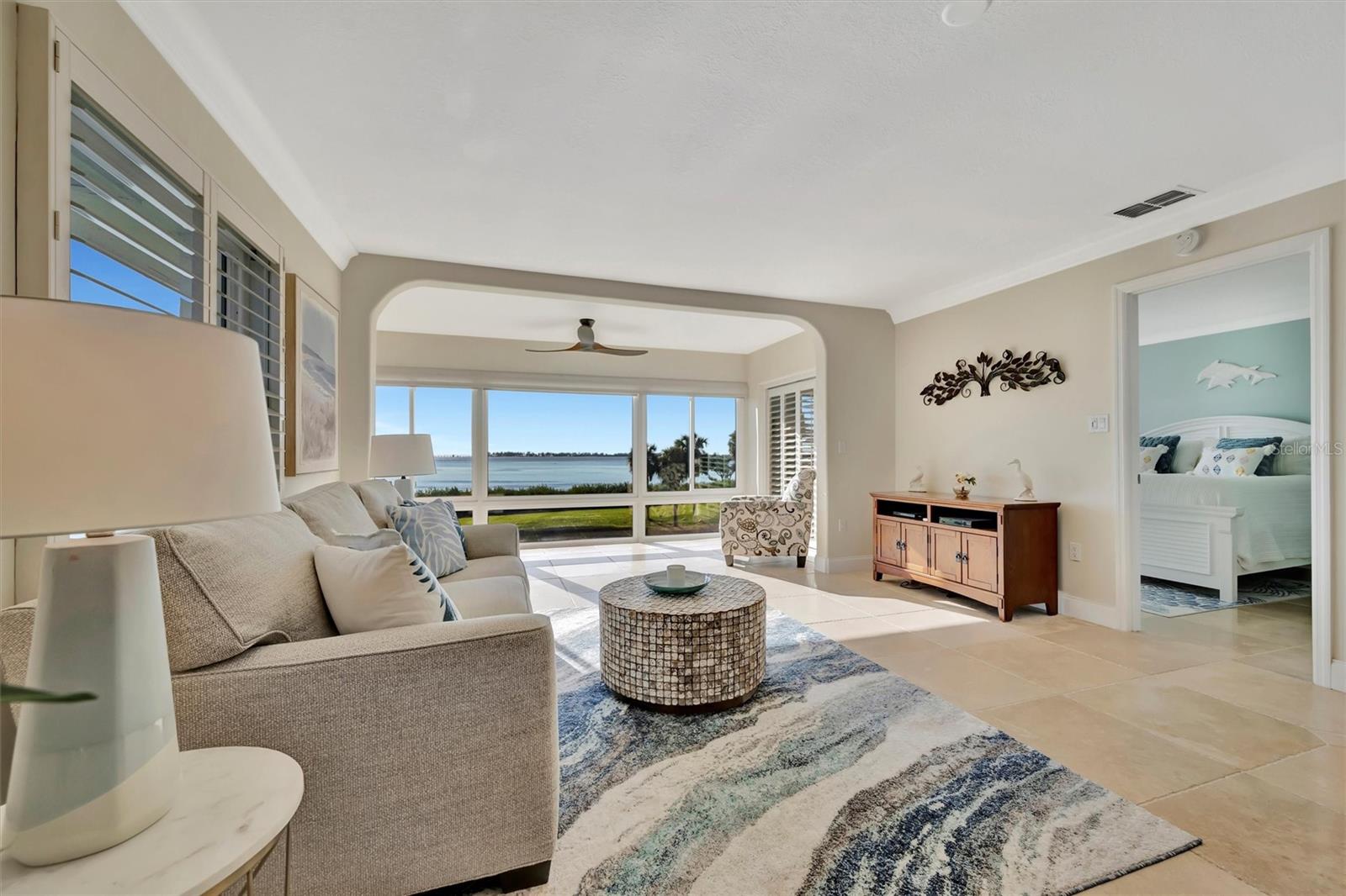 Image 4 of 68 For 4741 Independence Drive