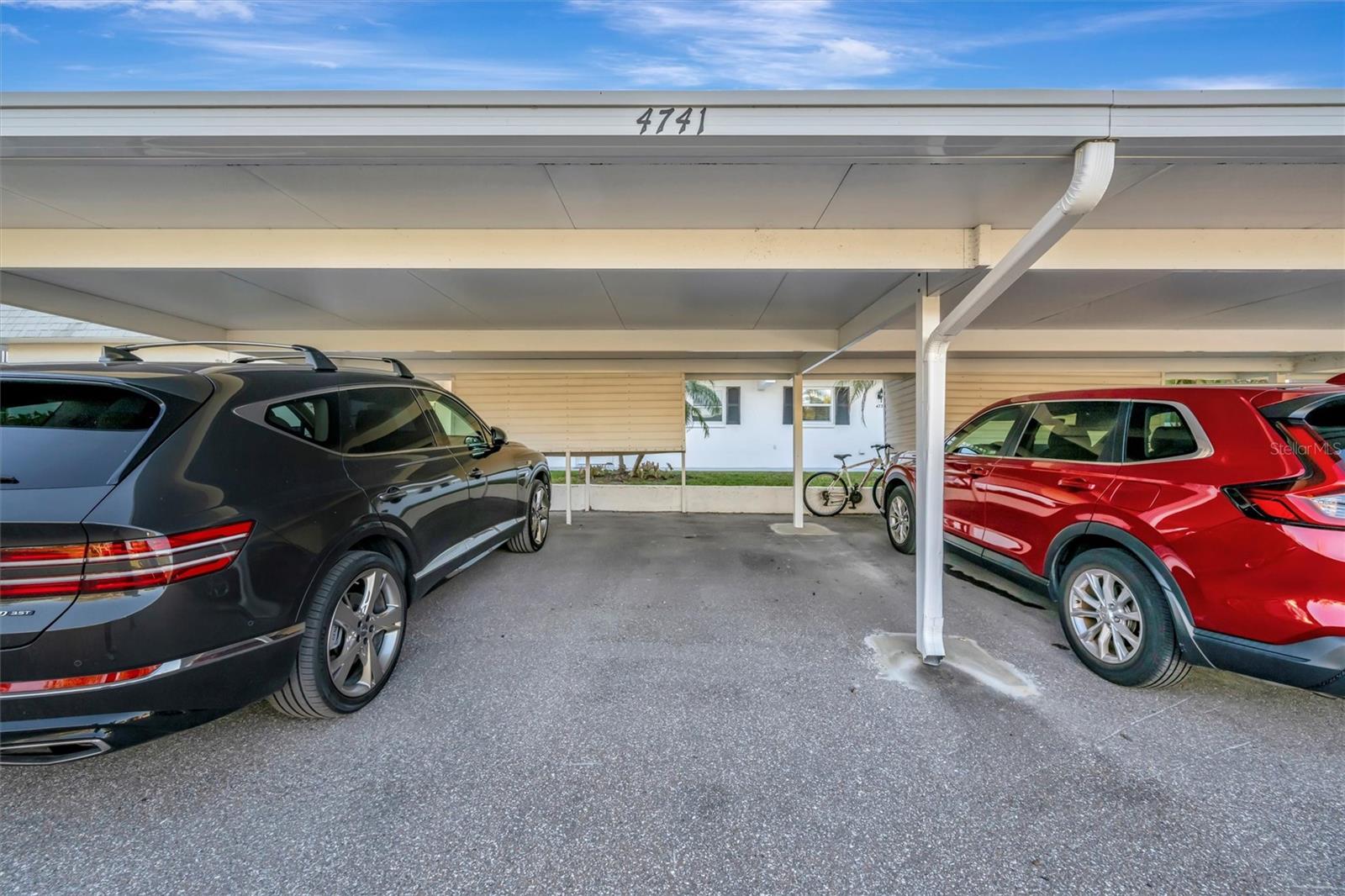 Image 41 of 68 For 4741 Independence Drive