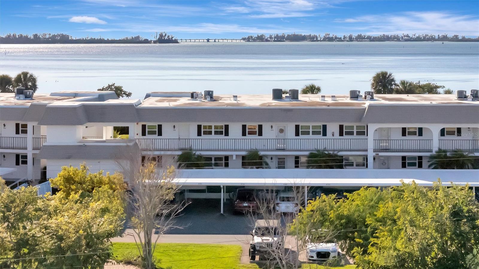 Image 5 of 68 For 4741 Independence Drive