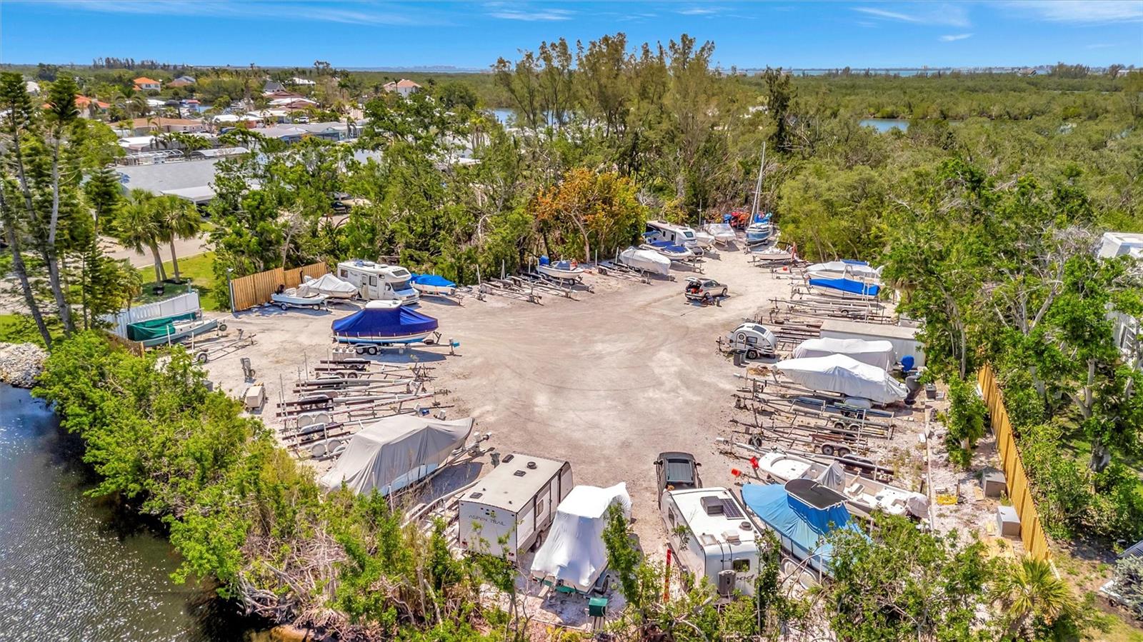 Image 54 of 68 For 4741 Independence Drive