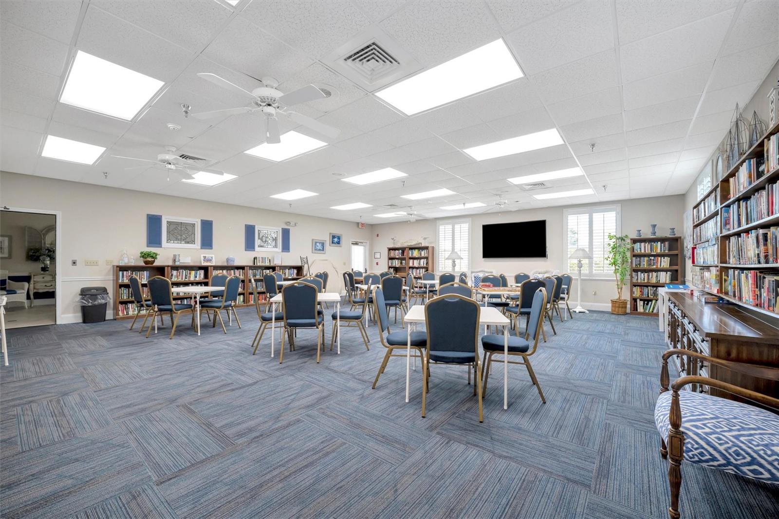 Image 59 of 68 For 4741 Independence Drive