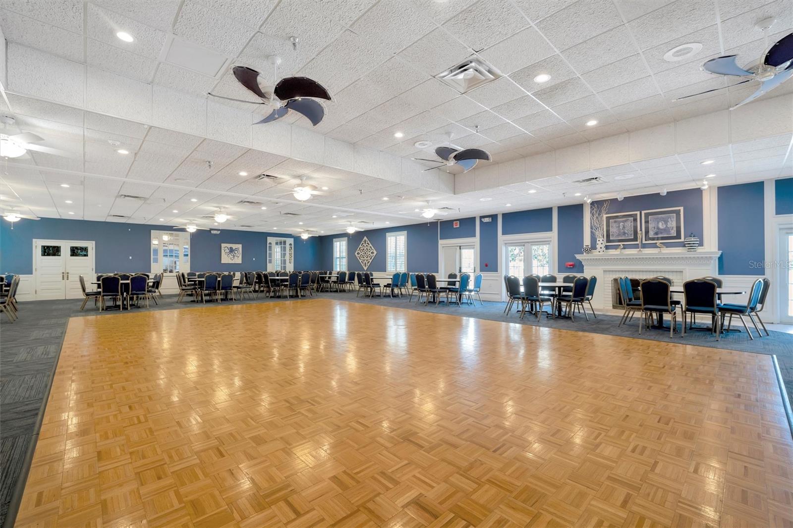 Image 61 of 68 For 4741 Independence Drive