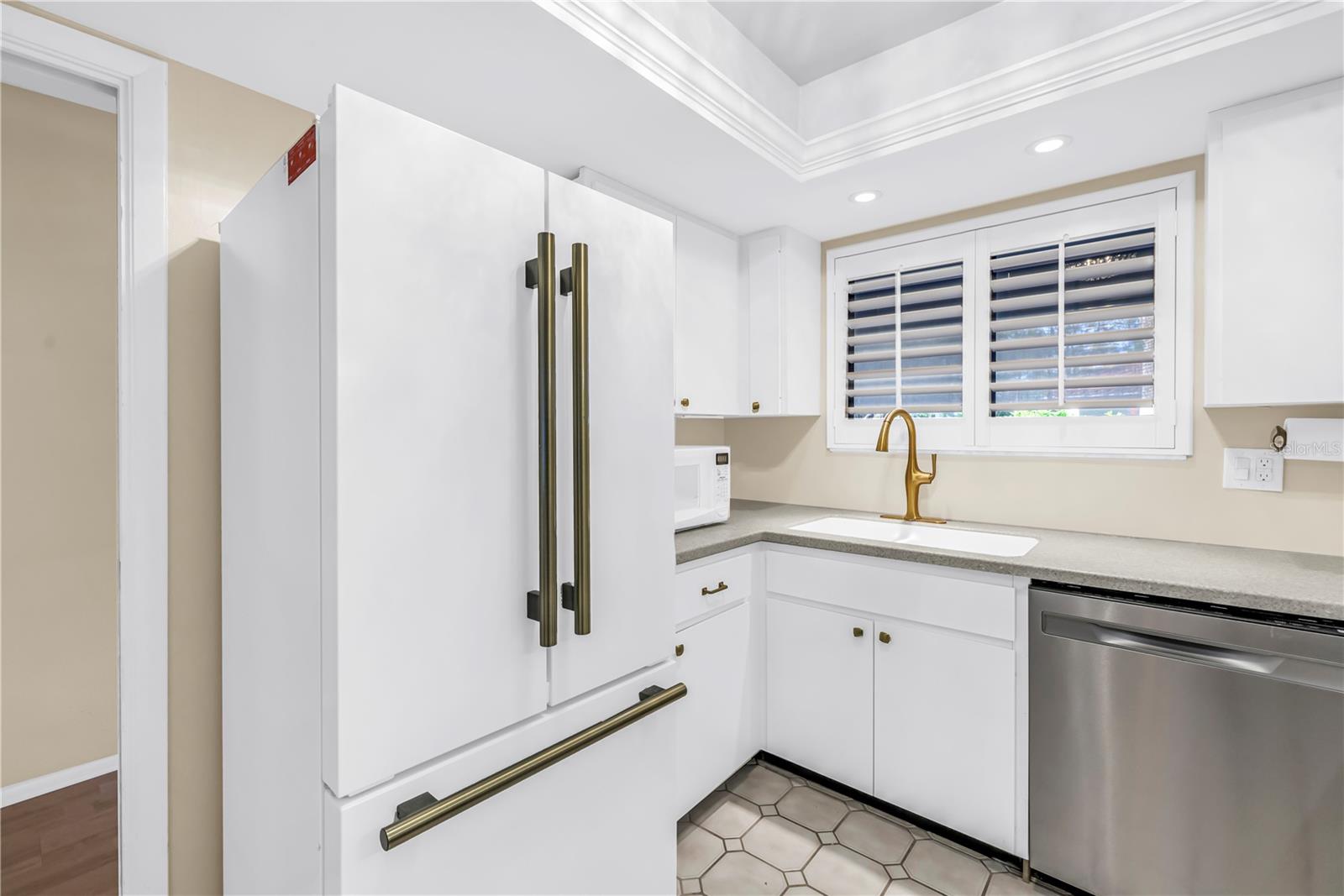 Image 12 of 40 For 3500 El Conquistador Parkway 203