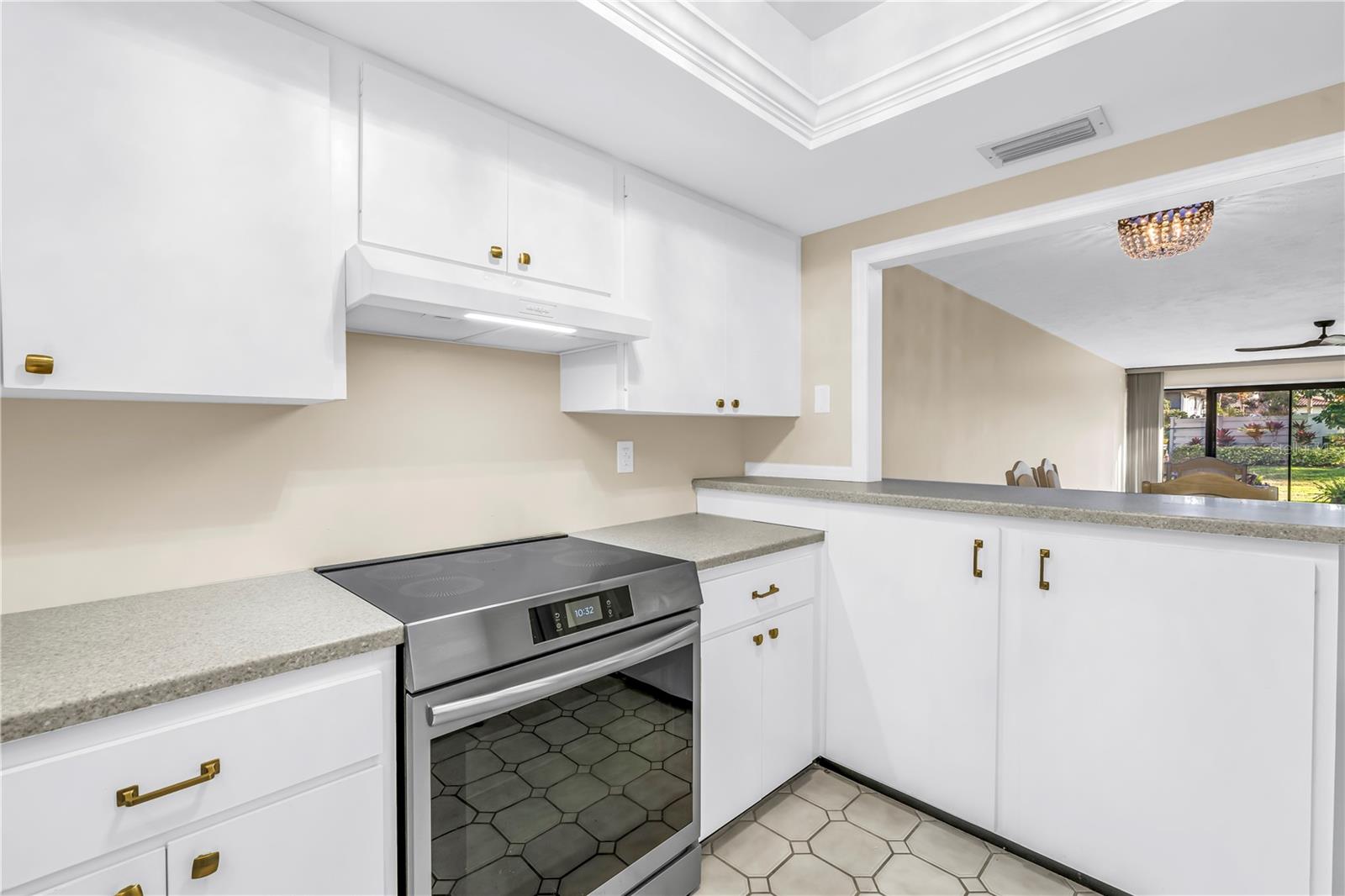 Image 14 of 40 For 3500 El Conquistador Parkway 203