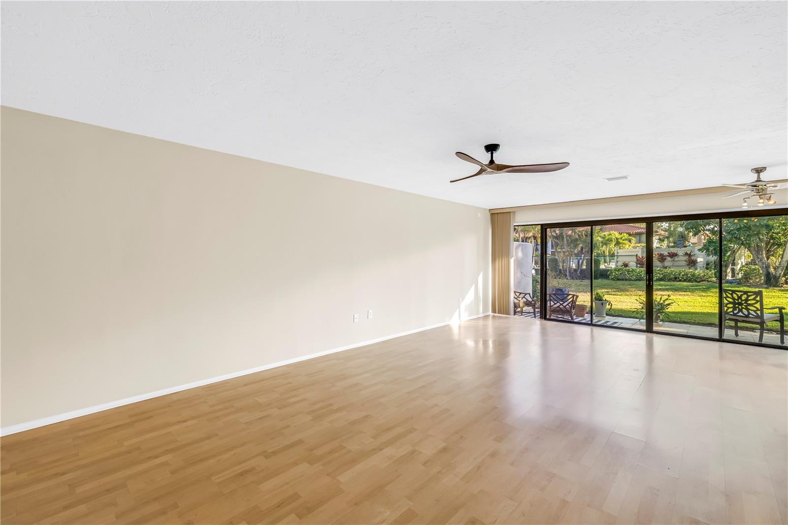 Image 20 of 40 For 3500 El Conquistador Parkway 203