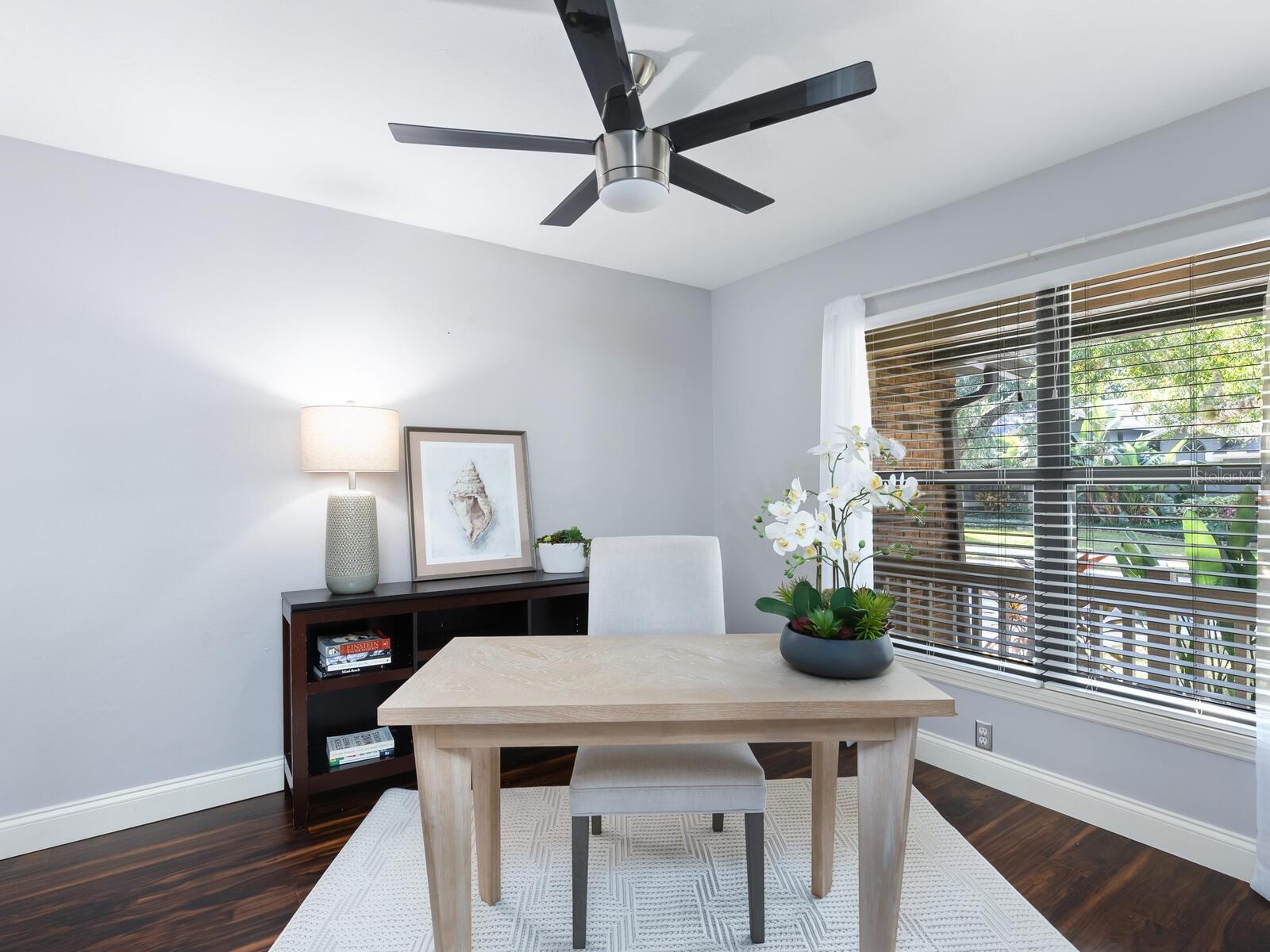 Image 27 of 59 For 1533 Oak Way