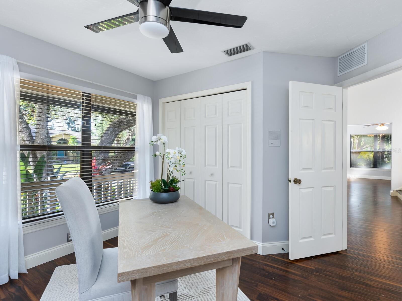 Image 28 of 59 For 1533 Oak Way