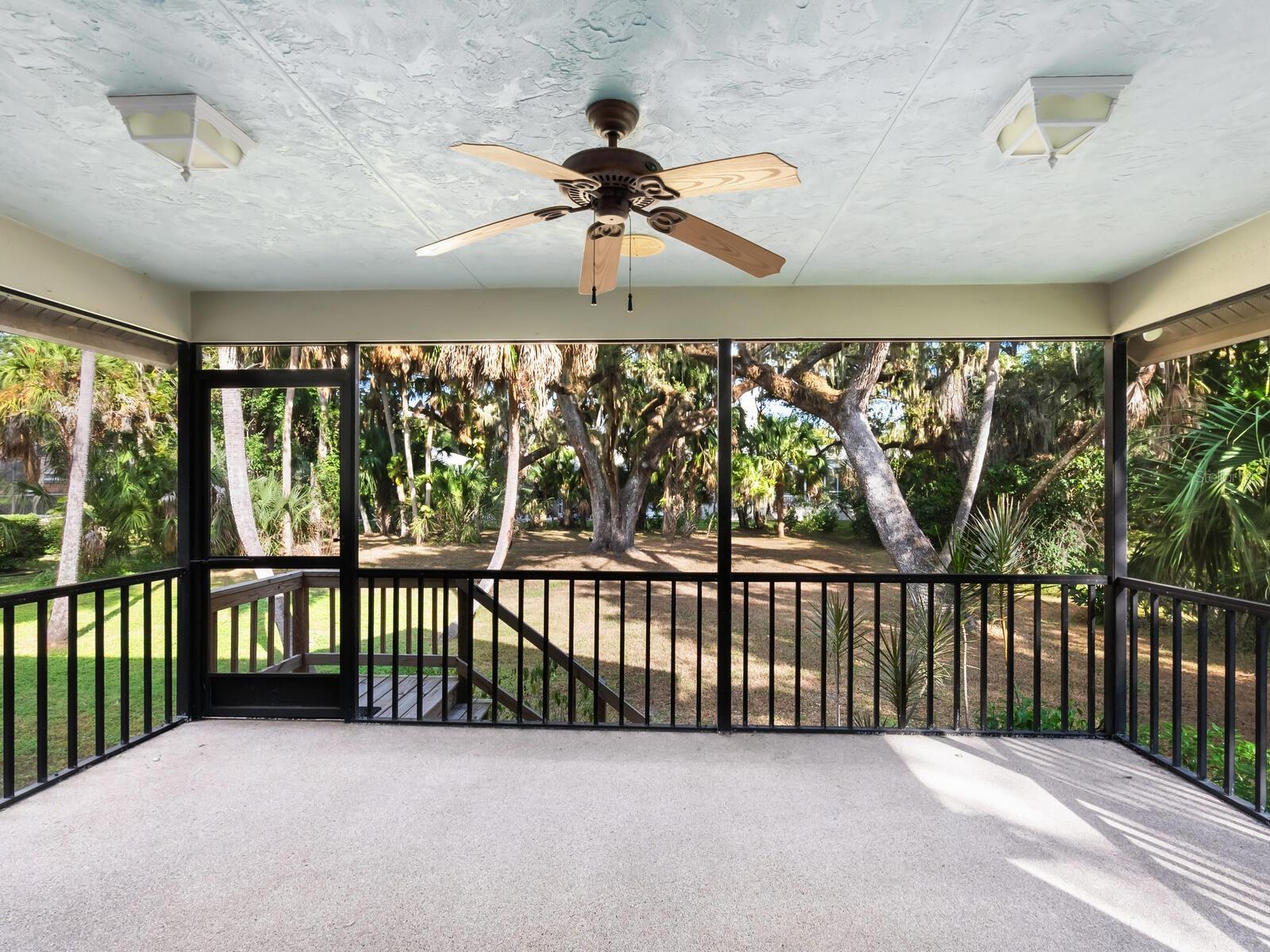 Image 29 of 59 For 1533 Oak Way