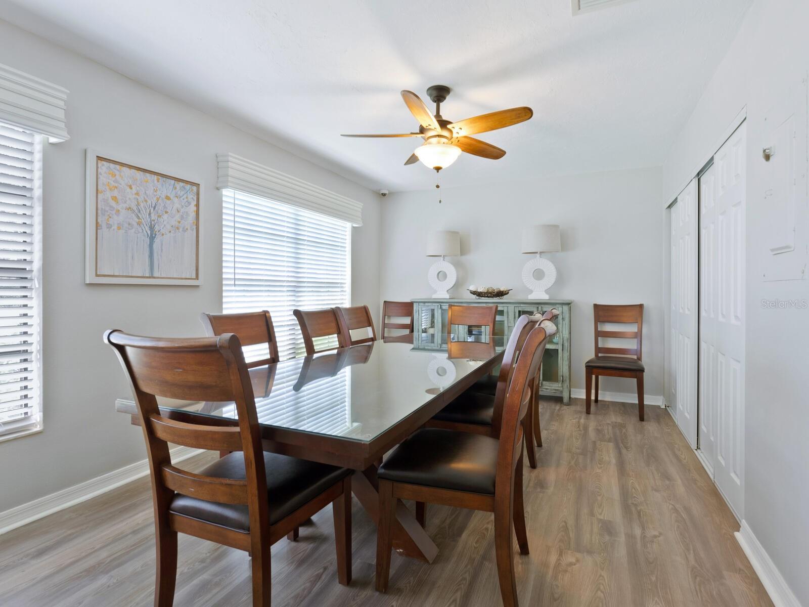 Image 43 of 59 For 1533 Oak Way