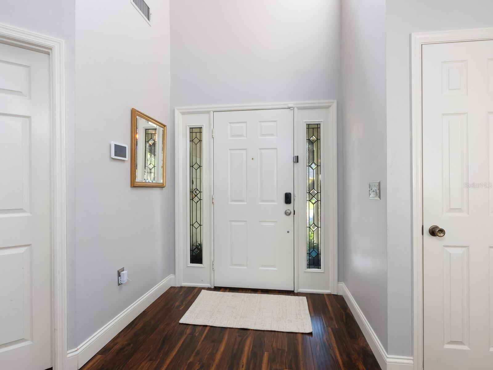 Image 5 of 59 For 1533 Oak Way