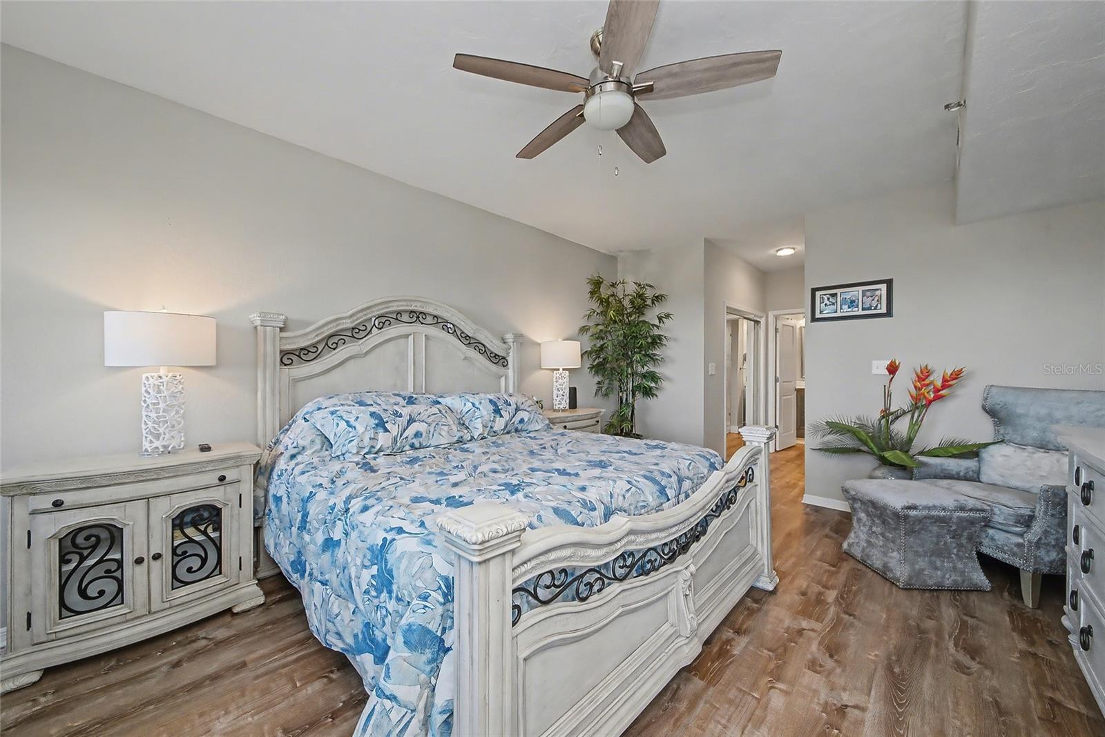 Image 15 of 68 For 5408 Eagles Point Circle 302