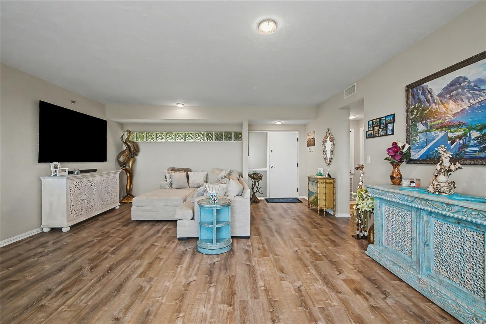 Image 6 of 68 For 5408 Eagles Point Circle 302