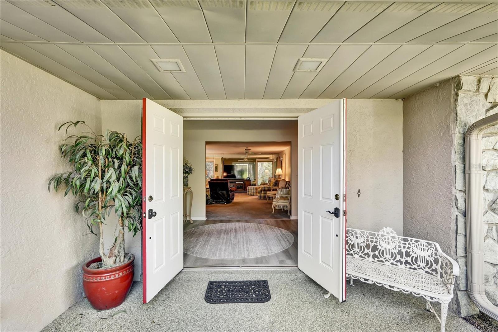 Image 3 of 42 For 6120 Wilshire Circle 6