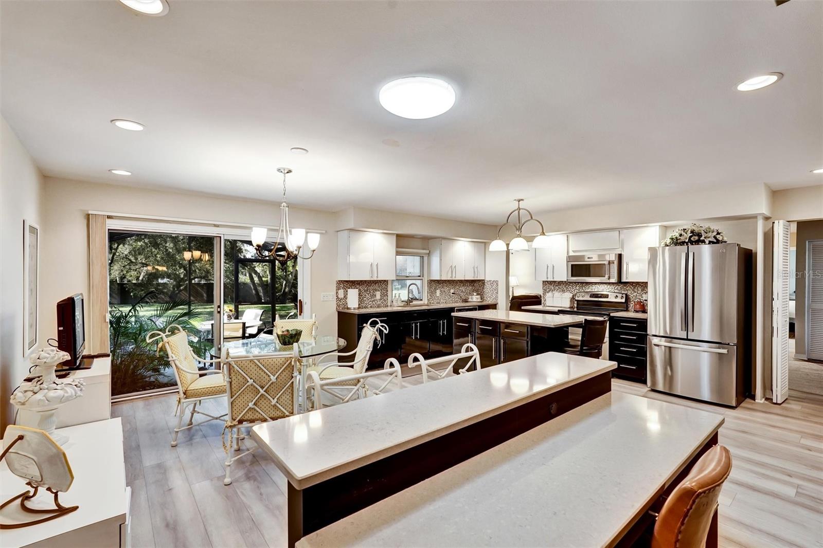 Image 9 of 42 For 6120 Wilshire Circle 6