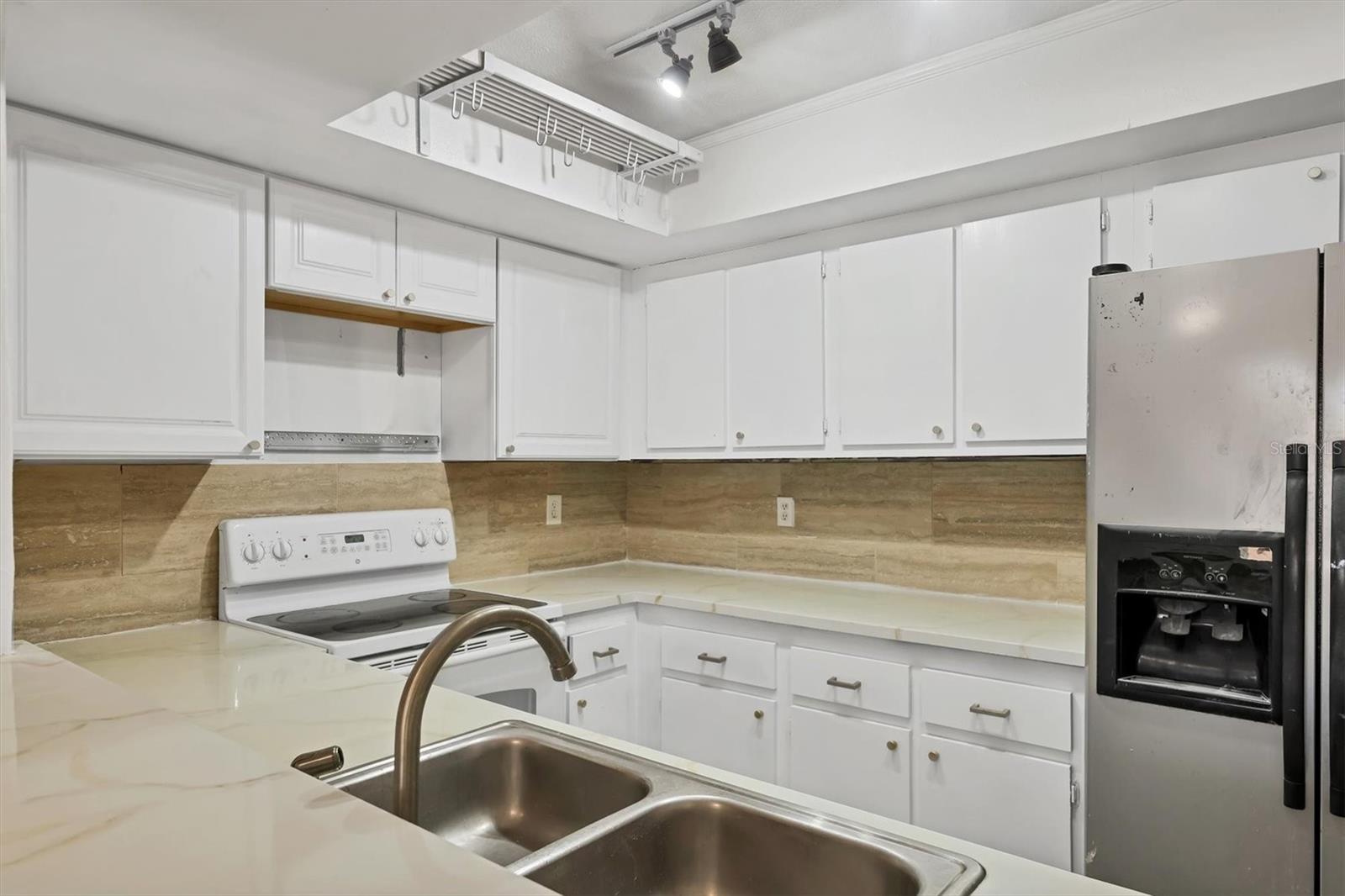 Image 19 of 30 For 6343 Manatee Avenue W