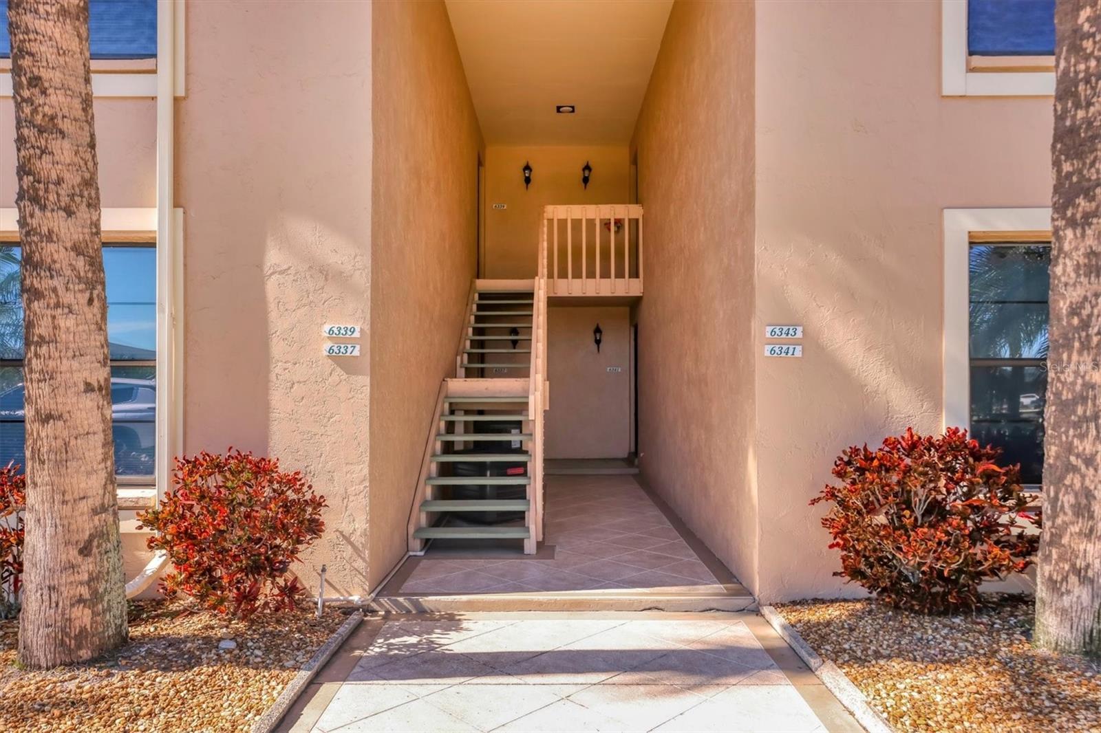 Image 6 of 30 For 6343 Manatee Avenue W