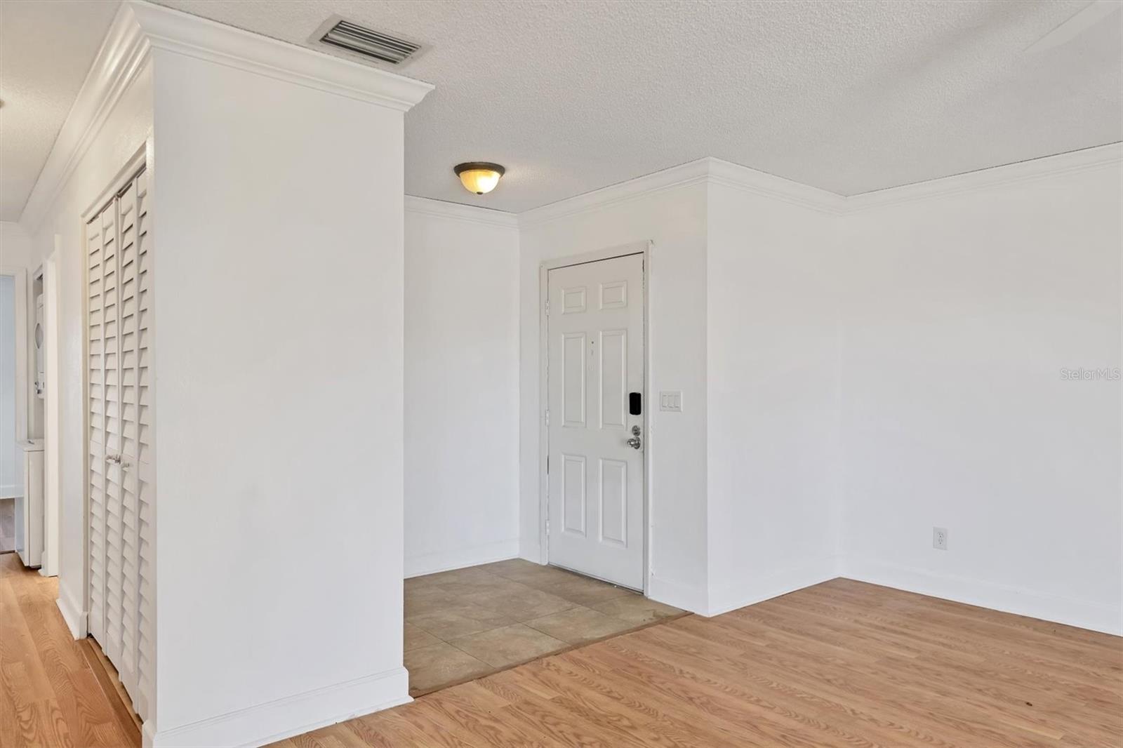 Image 8 of 30 For 6343 Manatee Avenue W